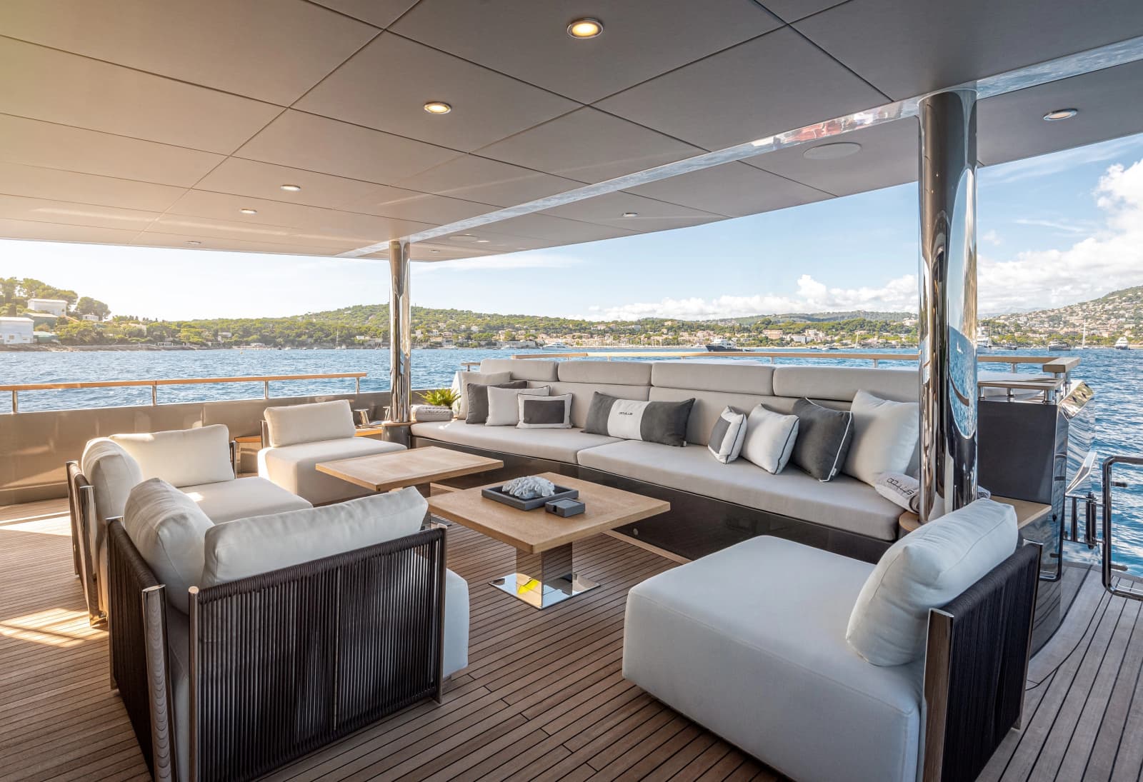 2027 Numarine 37XP - Photo 70