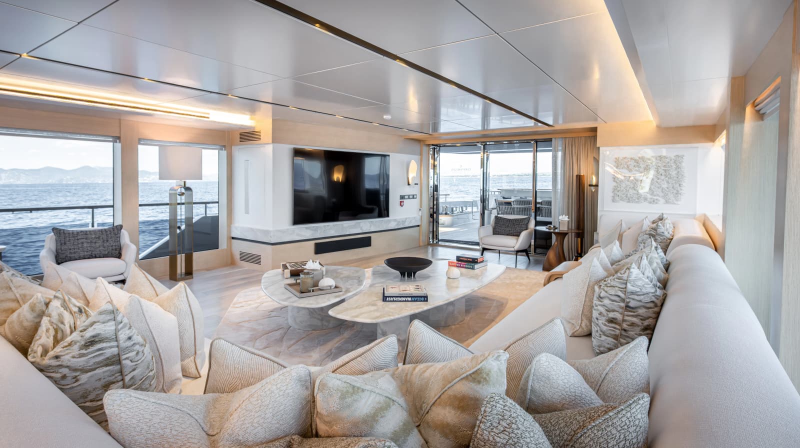 2027 Numarine 37XP - Photo 9