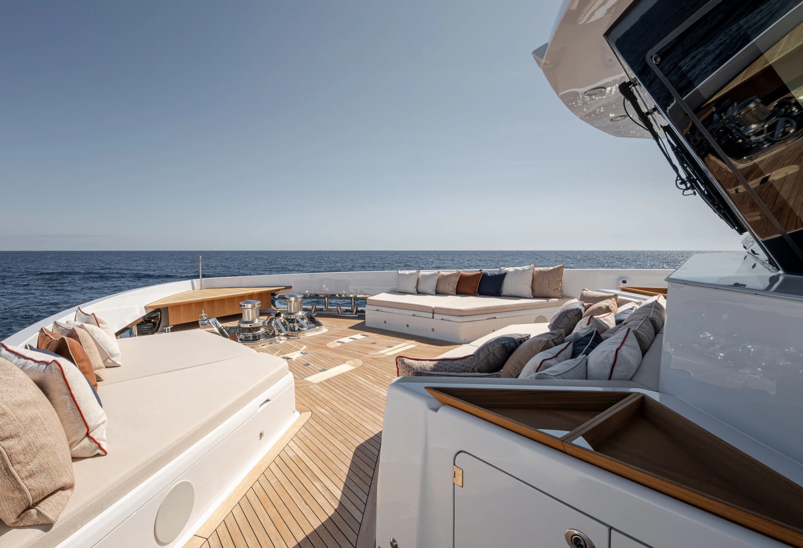 2027 Numarine 37XP - Photo 21