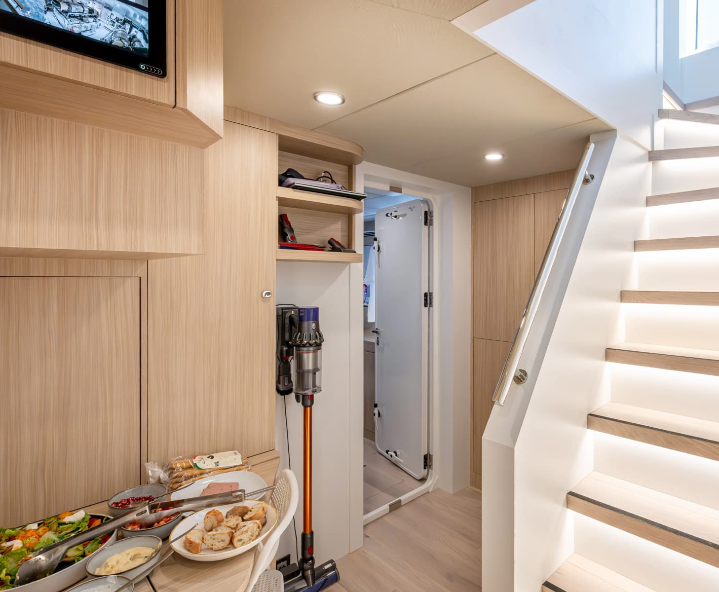 2027 Numarine 37XP - Photo 42