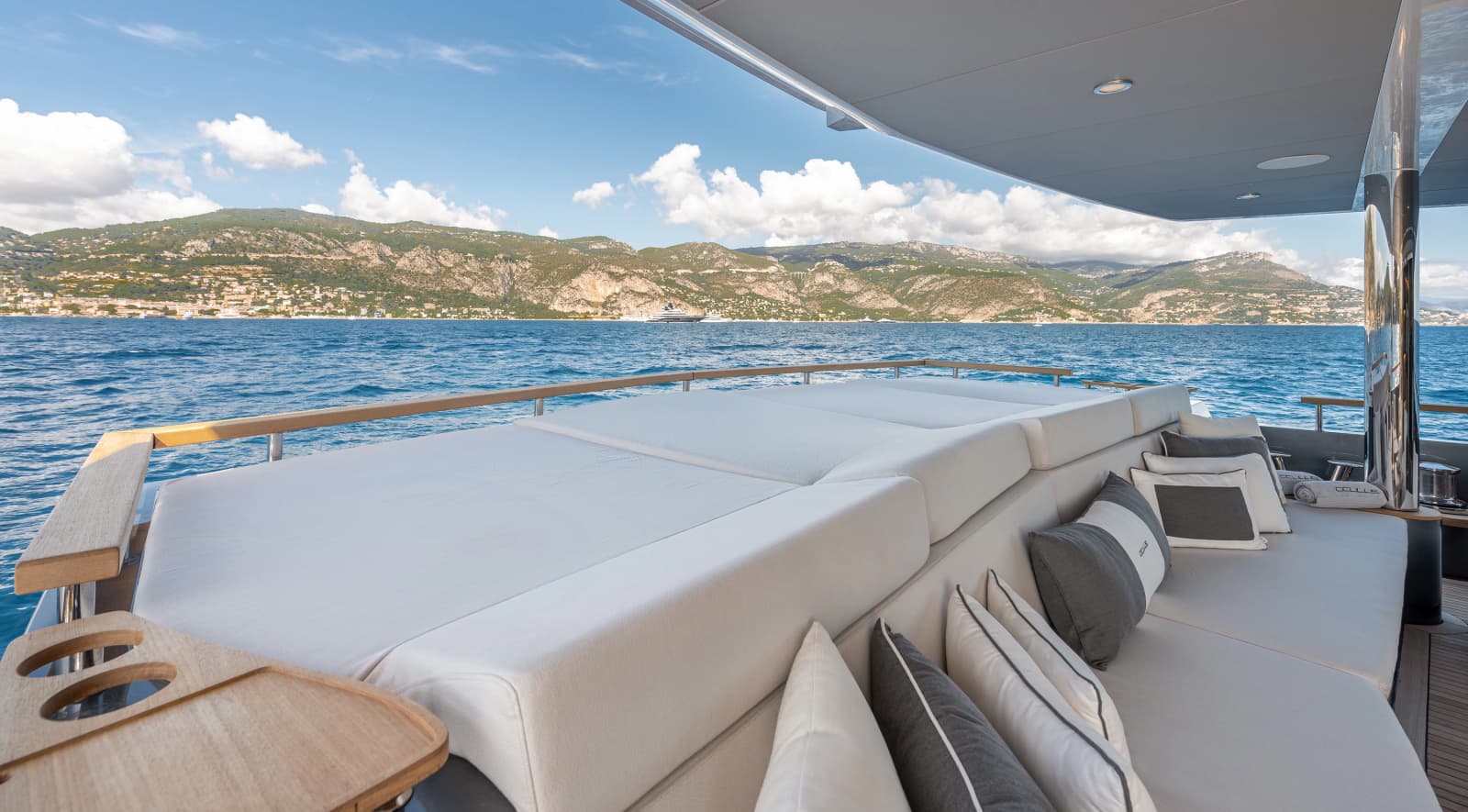 2027 Numarine 37XP - Photo 71