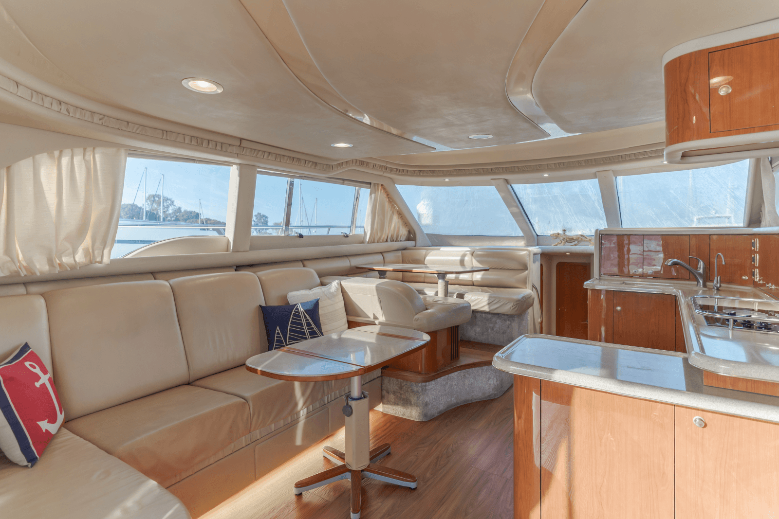 1998 Sea Ray 480 Sedan Bridge - Photo 22