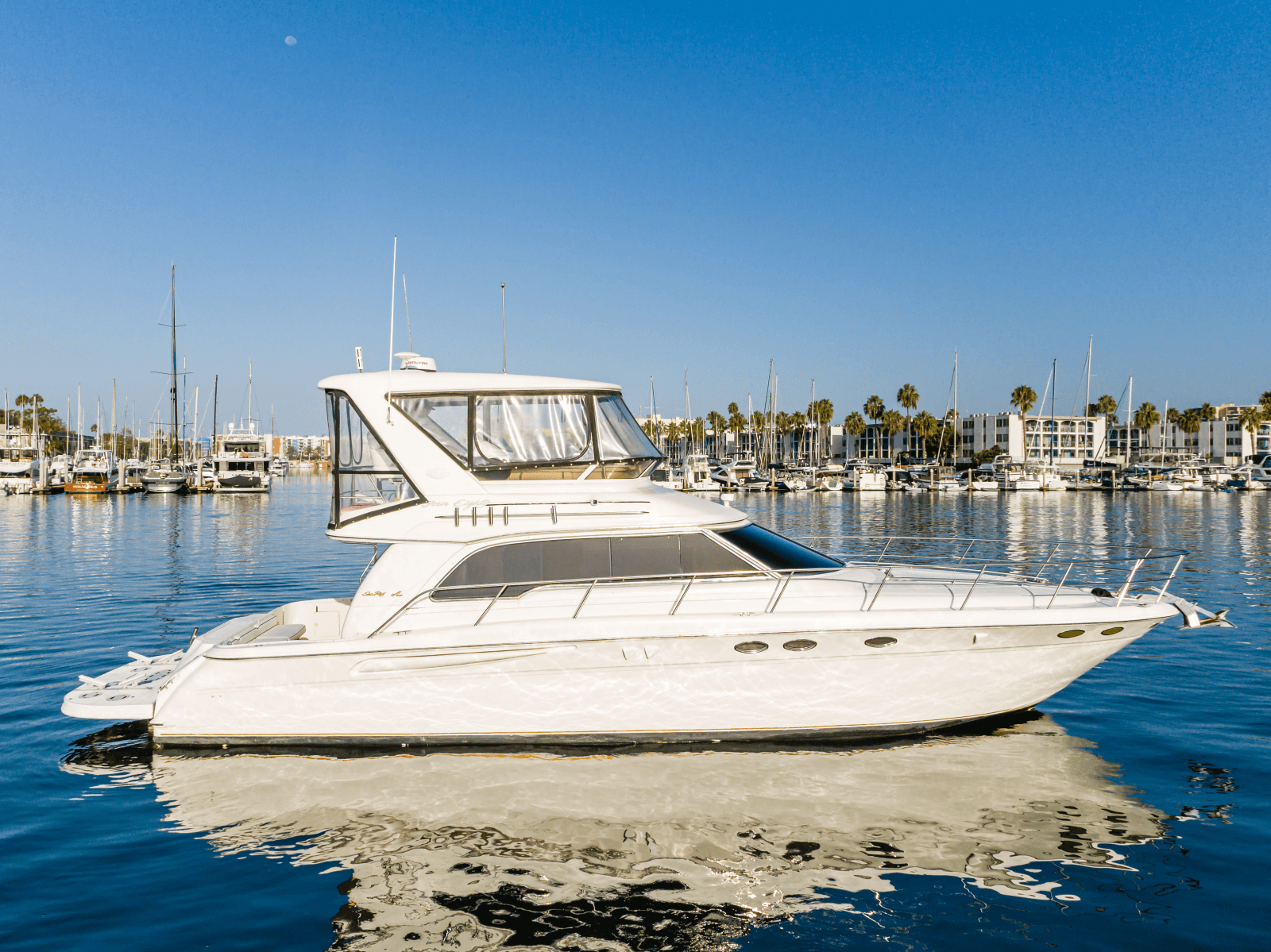 1998 Sea Ray 480 Sedan Bridge - Photo 2