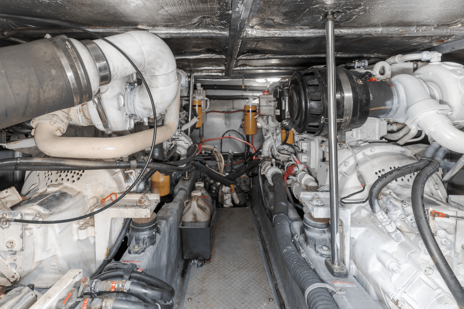 1998 Sea Ray 480 Sedan Bridge - Photo 34