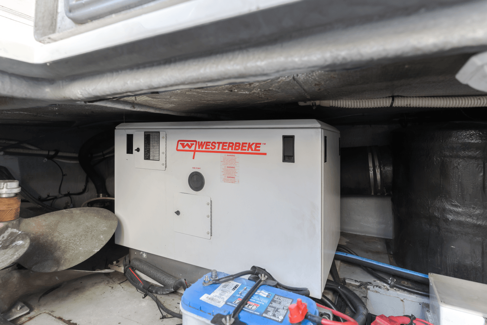 1998 Sea Ray 480 Sedan Bridge - Photo 37