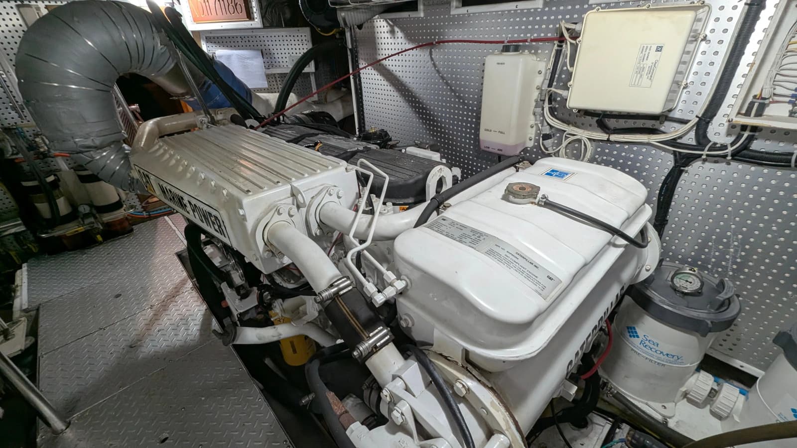 2004 Johnson Motor Yacht - Photo 73