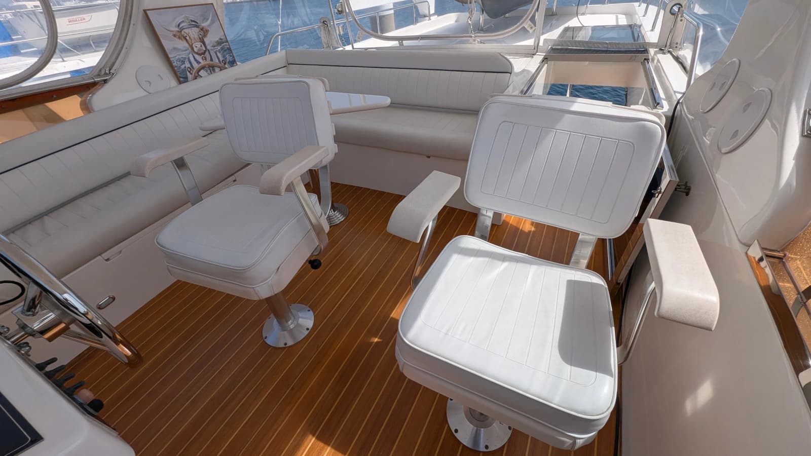 2004 Johnson Motor Yacht - Photo 17