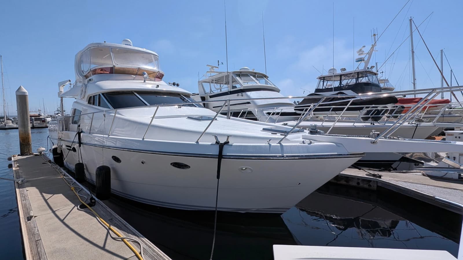 2004 Johnson Motor Yacht - Photo 1