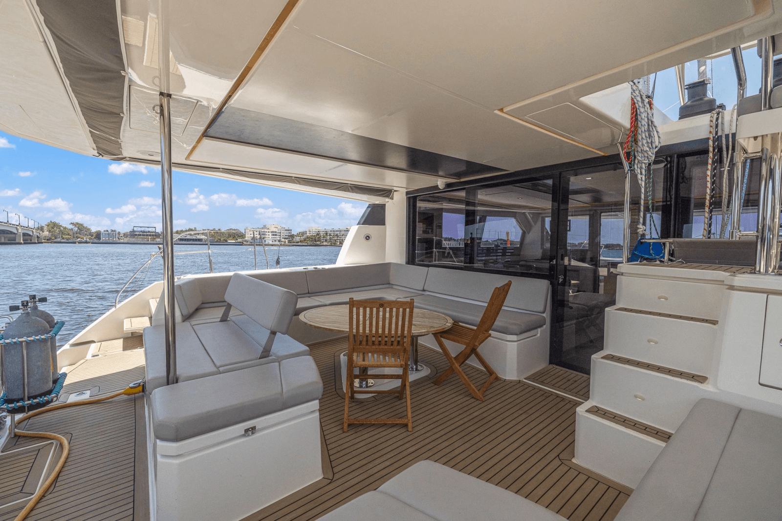 2019 Leopard 50 - Photo 19