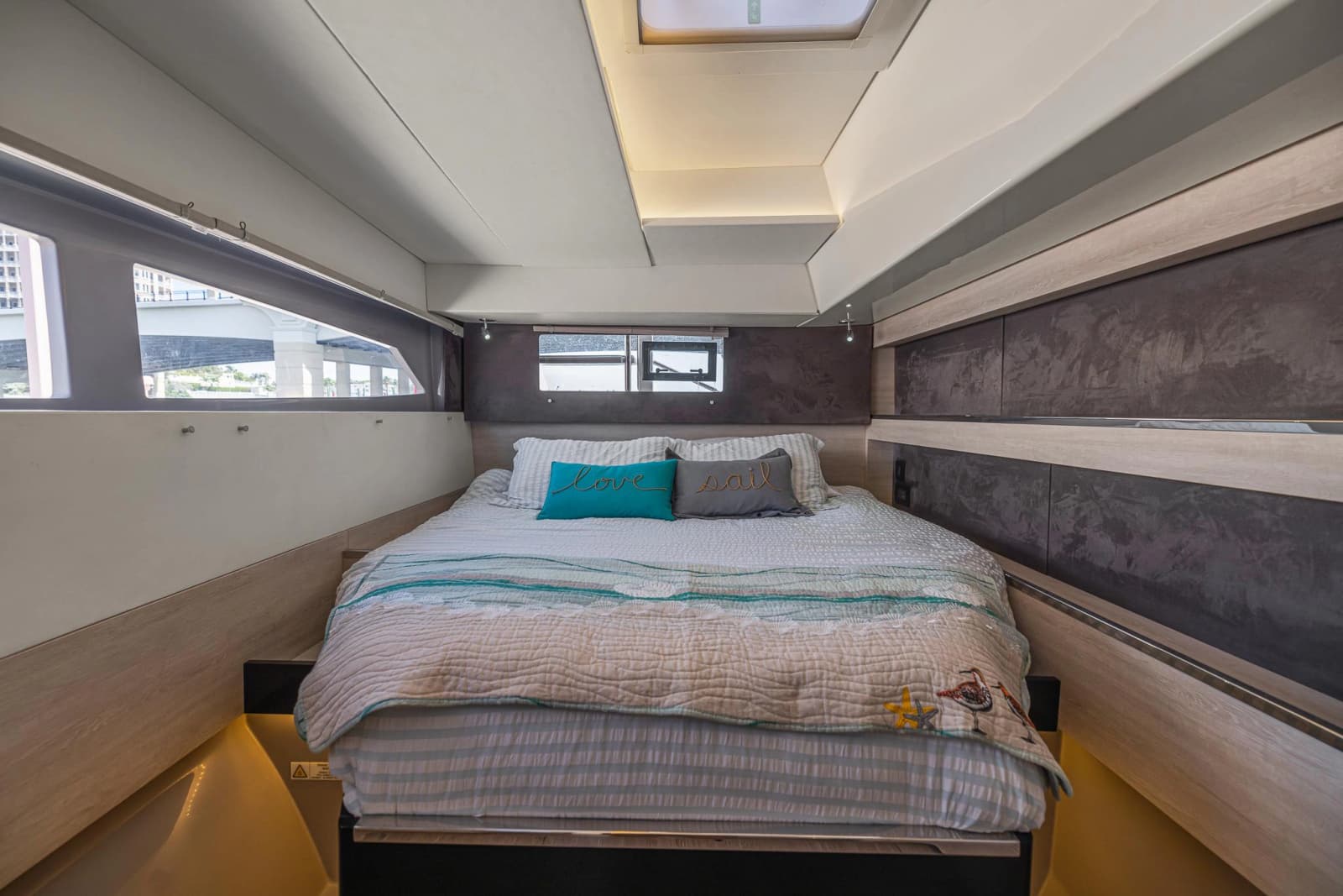 2019 Leopard 50 - Photo 27