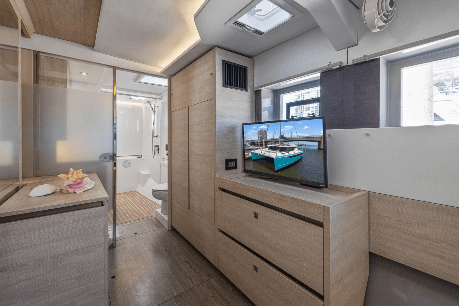 2019 Leopard 50 - Photo 28