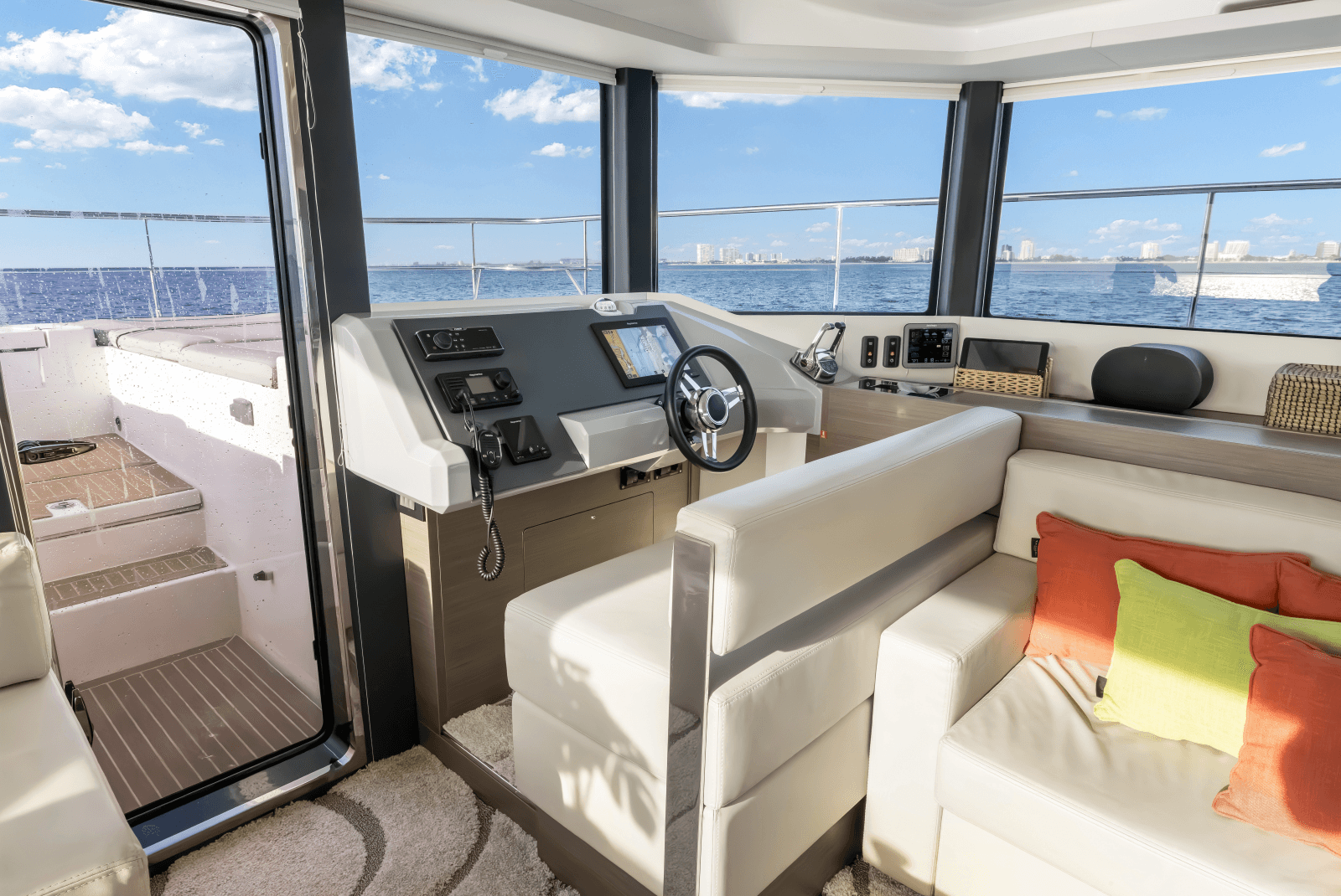 2021 Leopard 53 Powercat - Photo 19