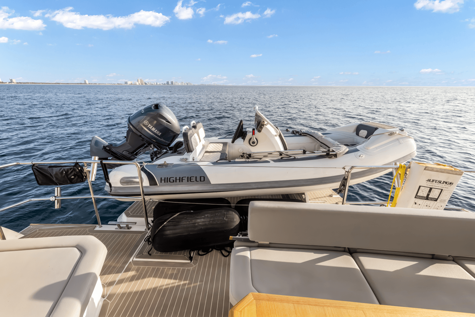 2021 Leopard 53 Powercat - Photo 36