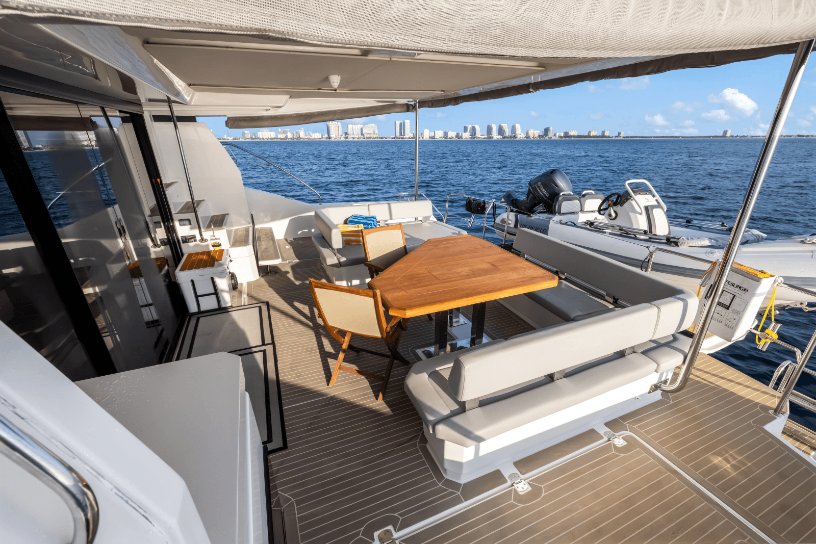 2021 Leopard 53 Powercat - Photo 12