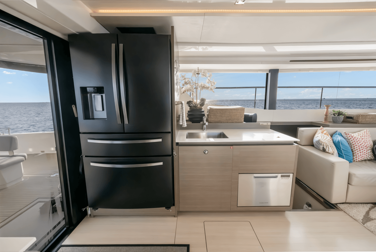 2021 Leopard 53 Powercat - Photo 17