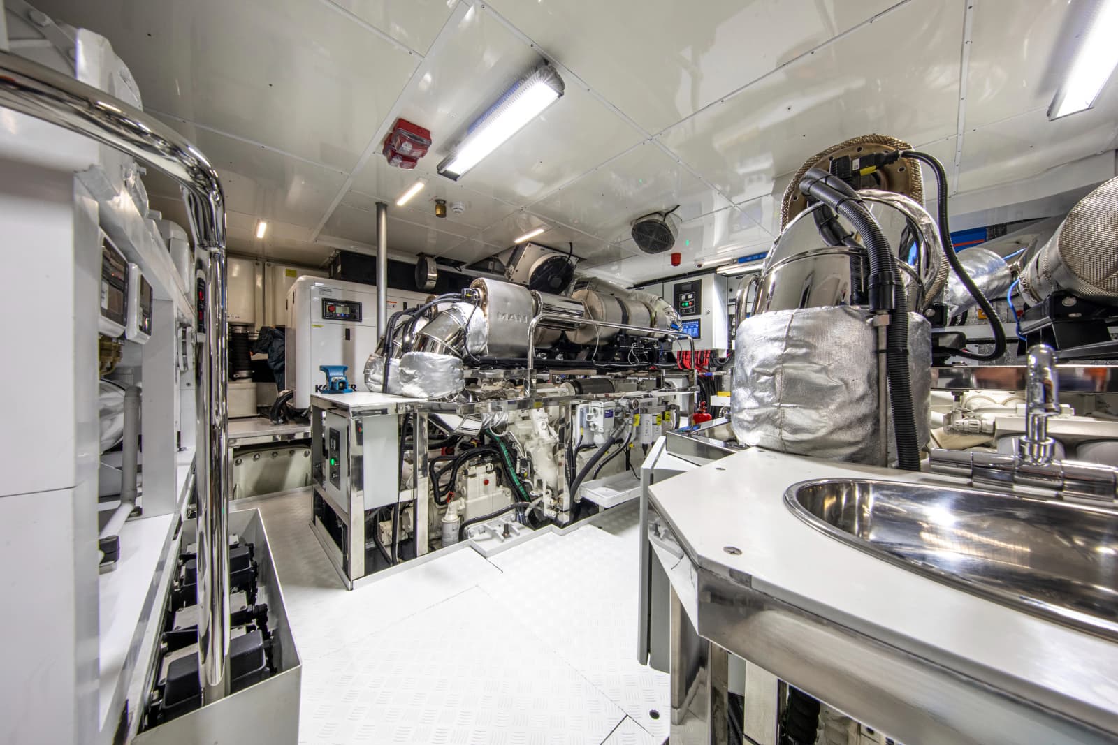 2023 Numarine 37XP - Photo 56