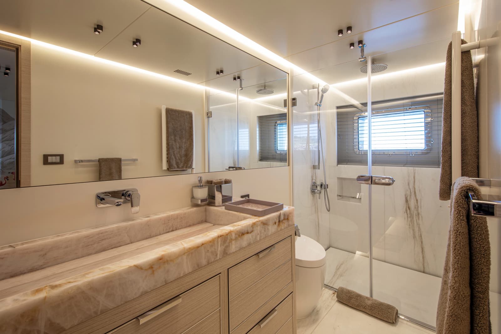 2023 Numarine 37XP - Photo 45