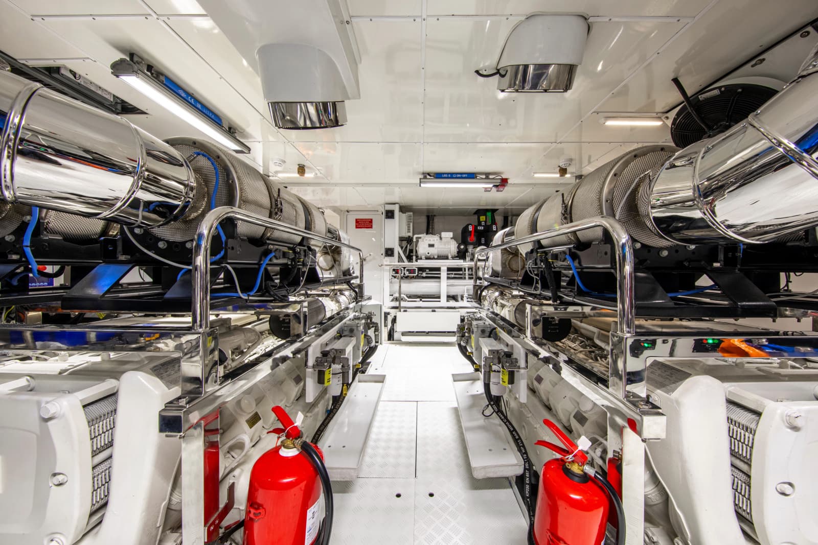2023 Numarine 37XP - Photo 55