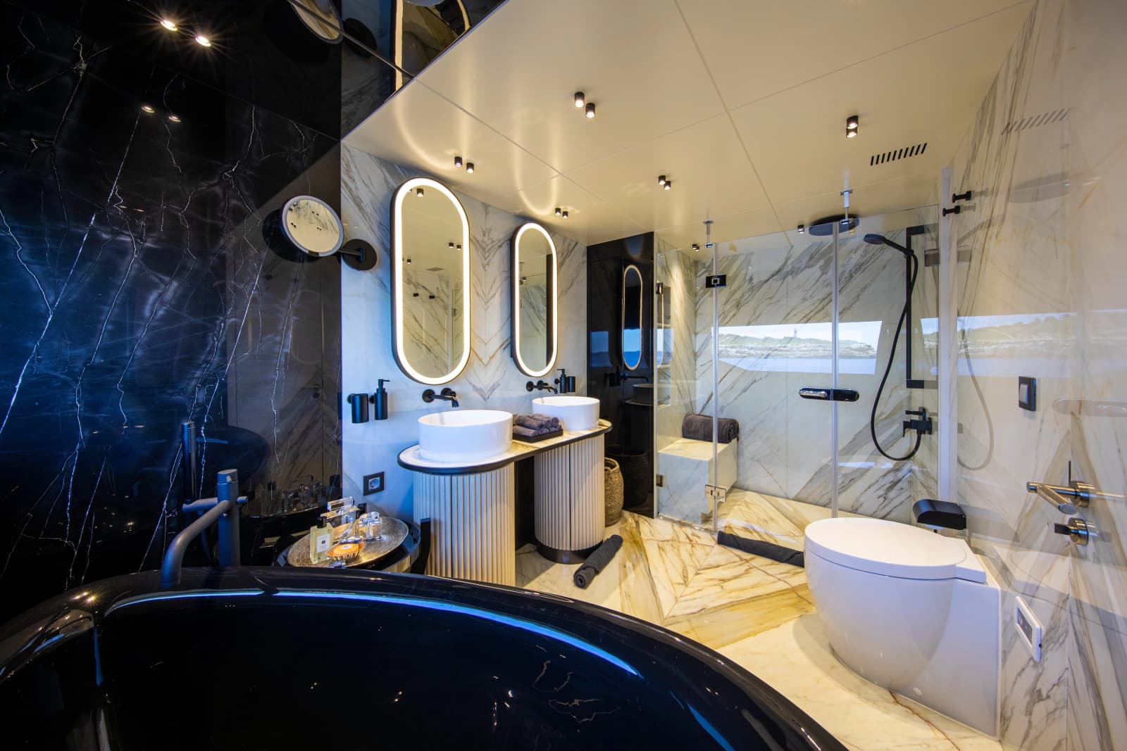 2023 Numarine 37XP - Photo 50