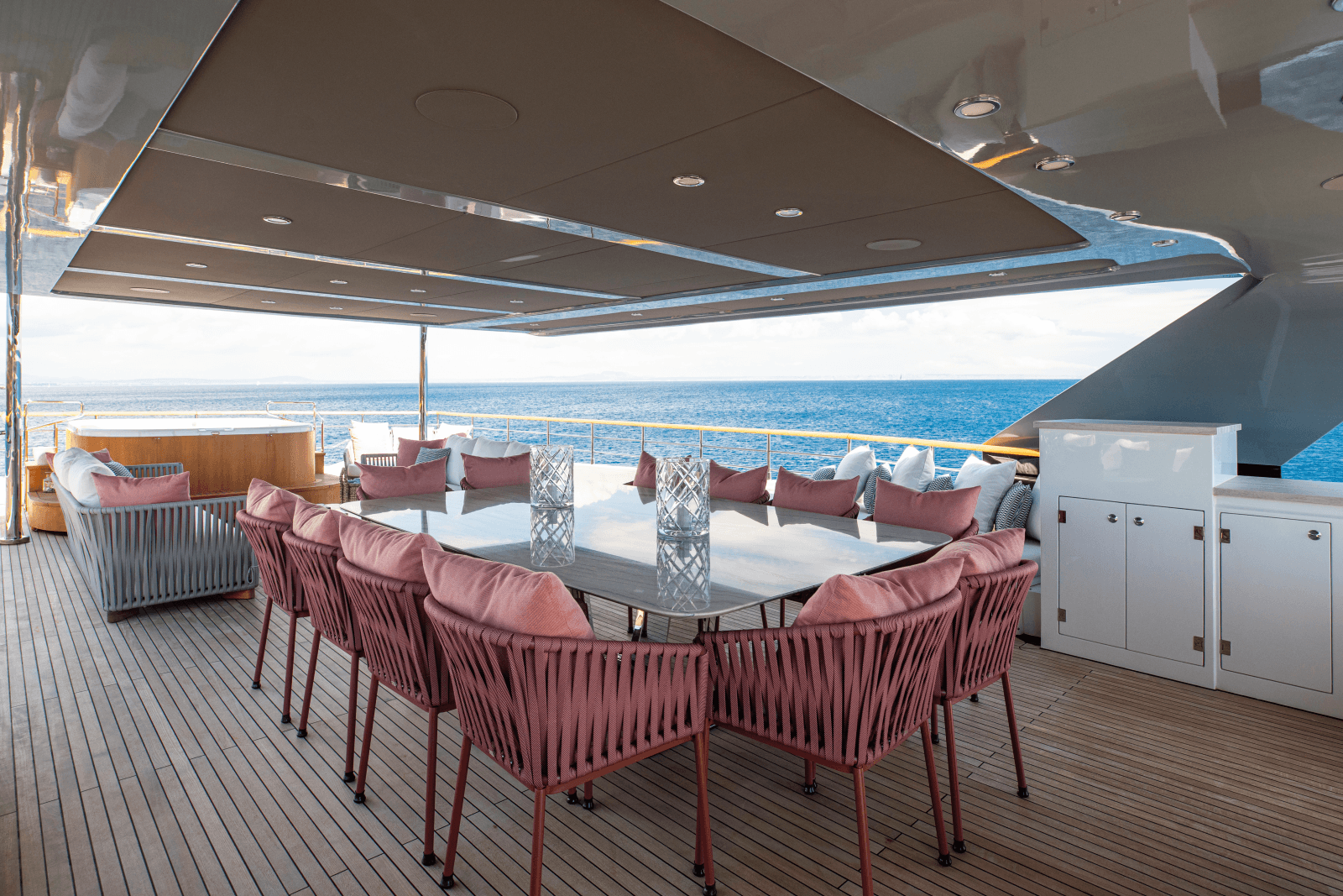 2023 Numarine 37XP - Photo 11