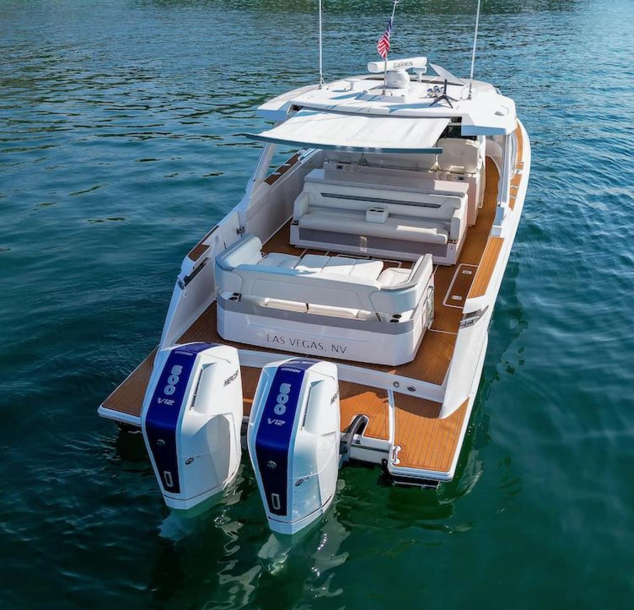 2022 Tiara Yachts 43 LS - Photo 3