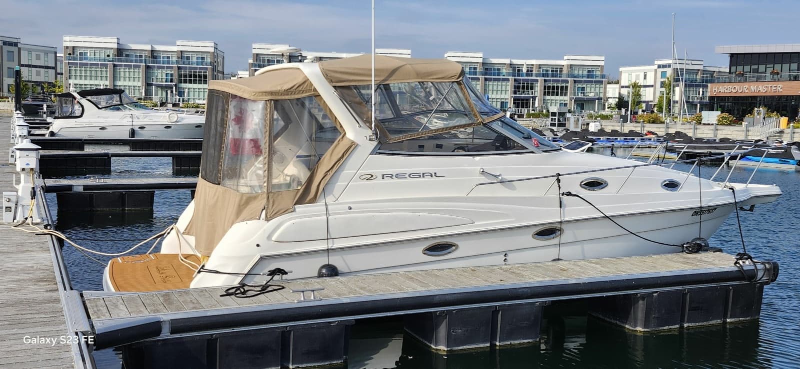 2003 Regal Commodore 2860 - Photo 2