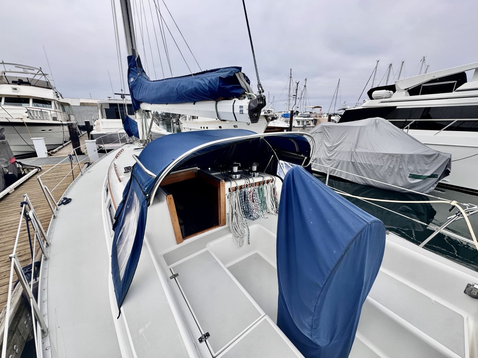 1991 Freedom 38 - Photo 5