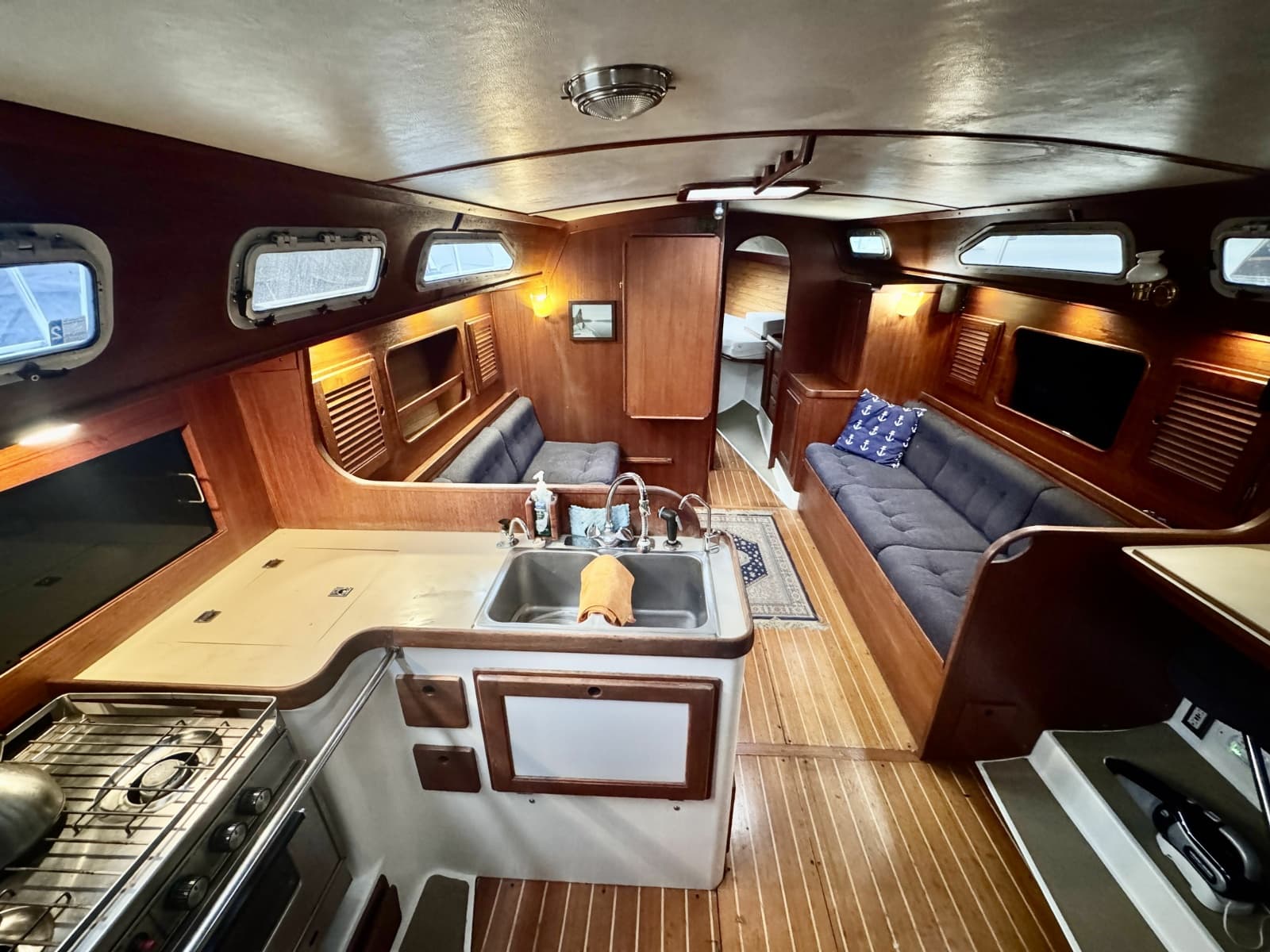 1991 Freedom 38 - Photo 26