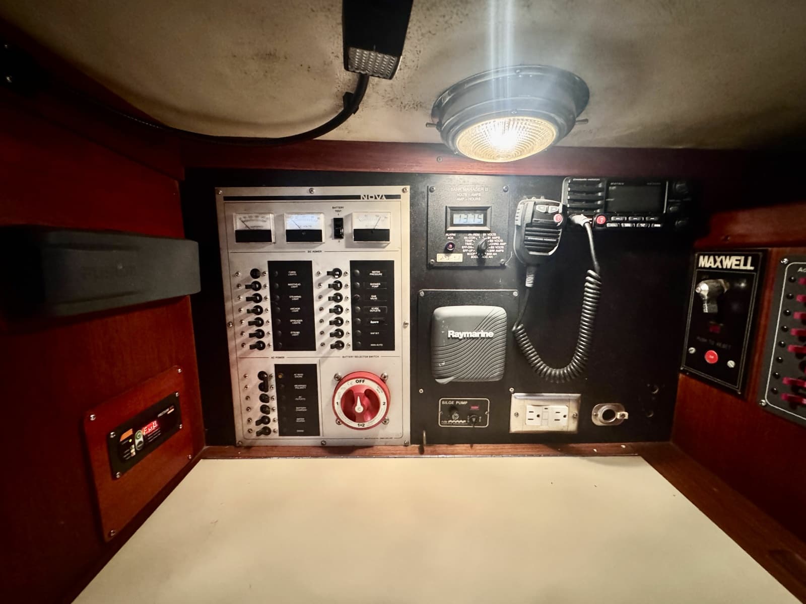 1991 Freedom 38 - Photo 28