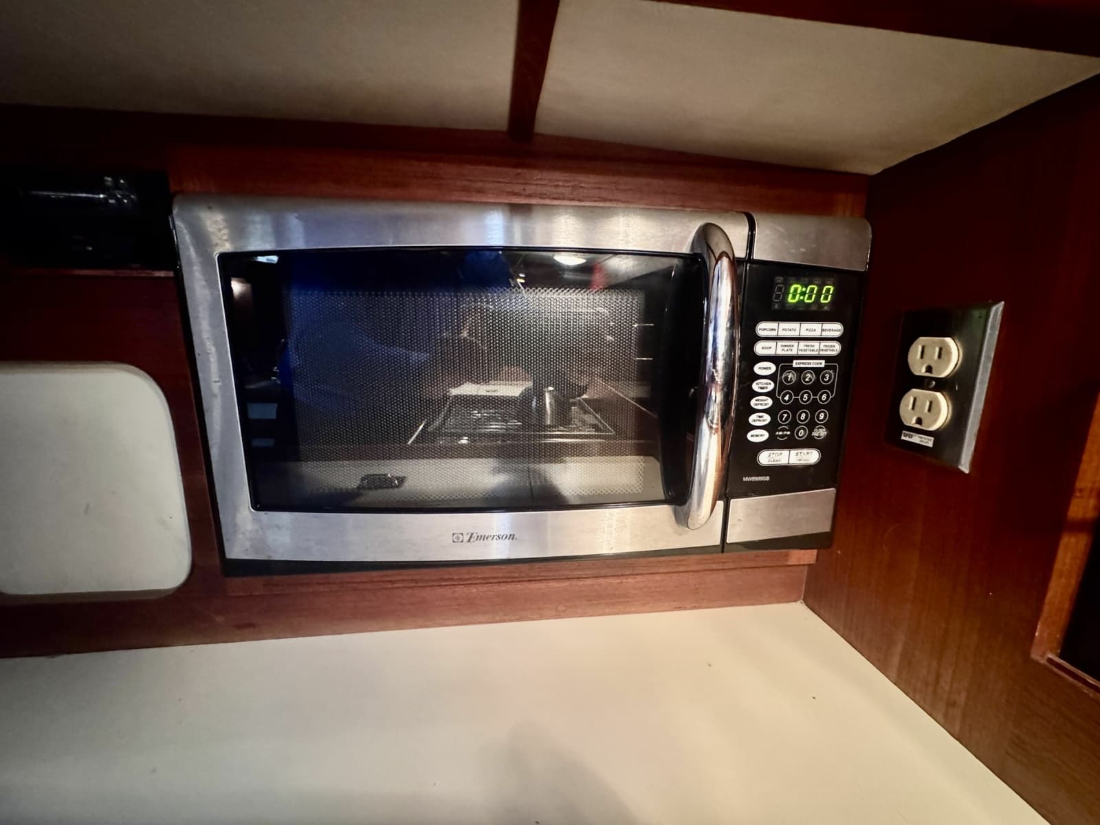1991 Freedom 38 - Photo 36