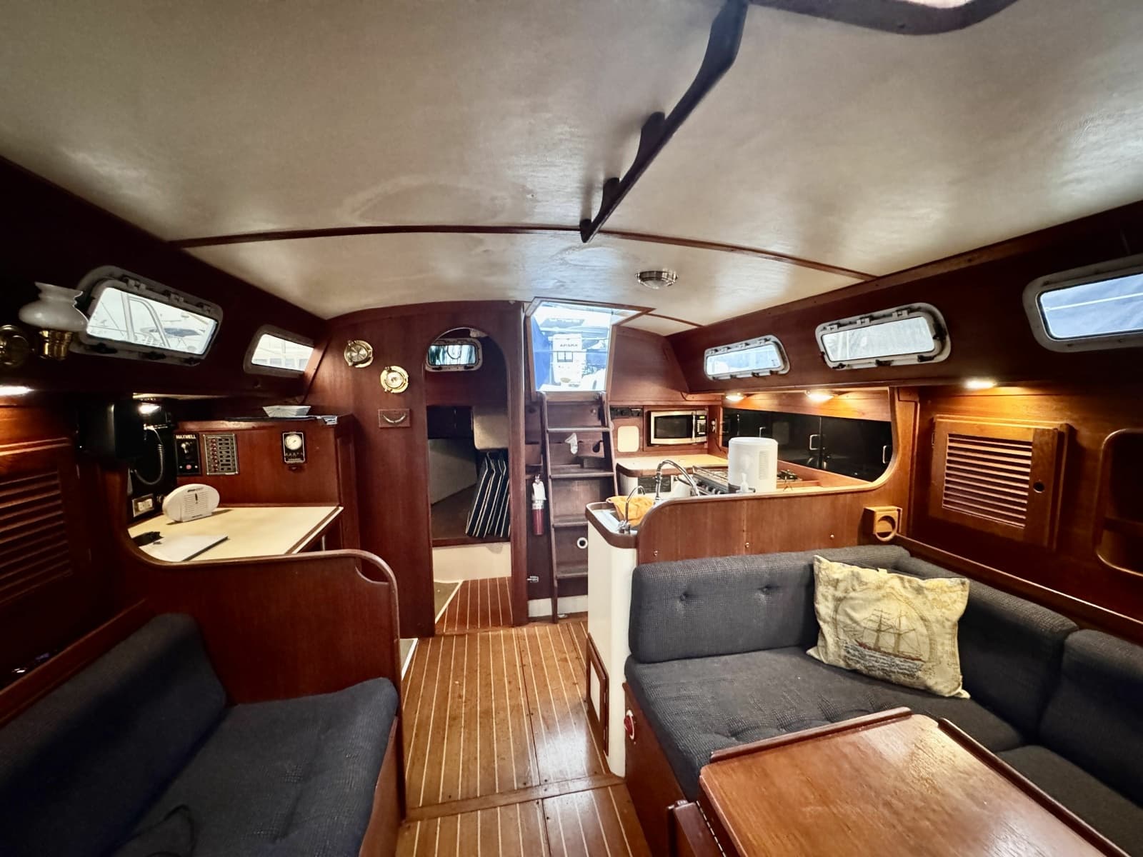 1991 Freedom 38 - Photo 42