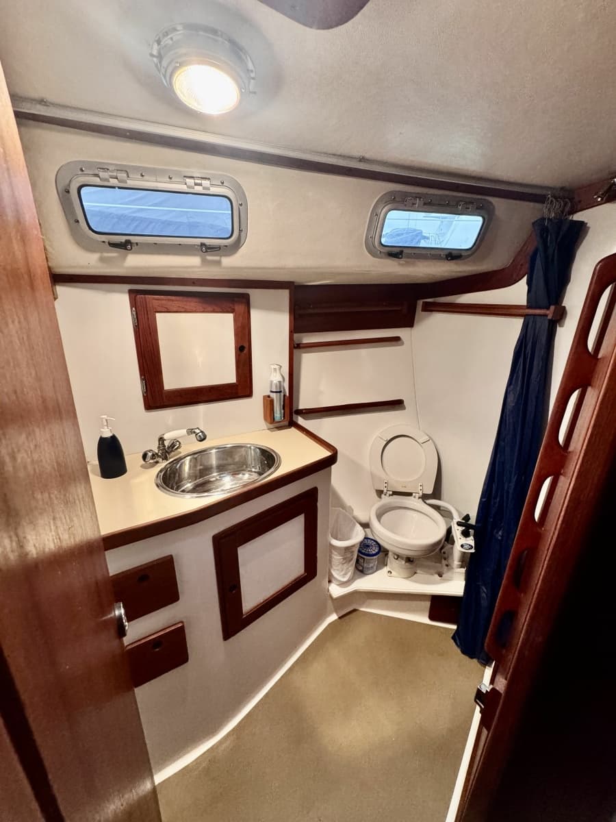 1991 Freedom 38 - Photo 45