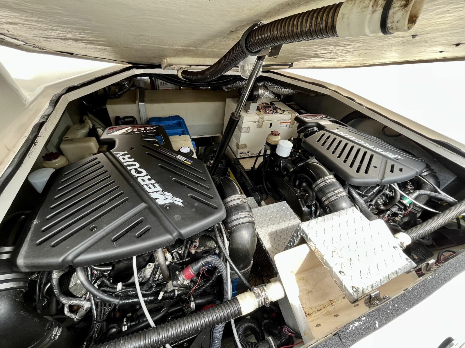 2005 Regal 3560 Commodore - Photo 46