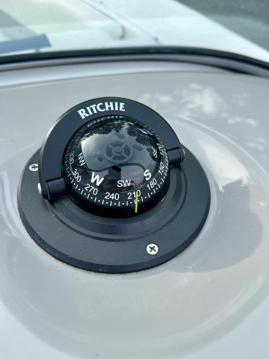 2023 Robalo R207 - Photo 33