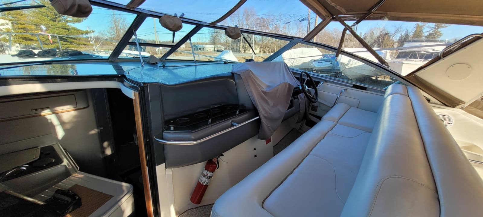 1991 Sea Ray 350 Sundancer - Photo 11