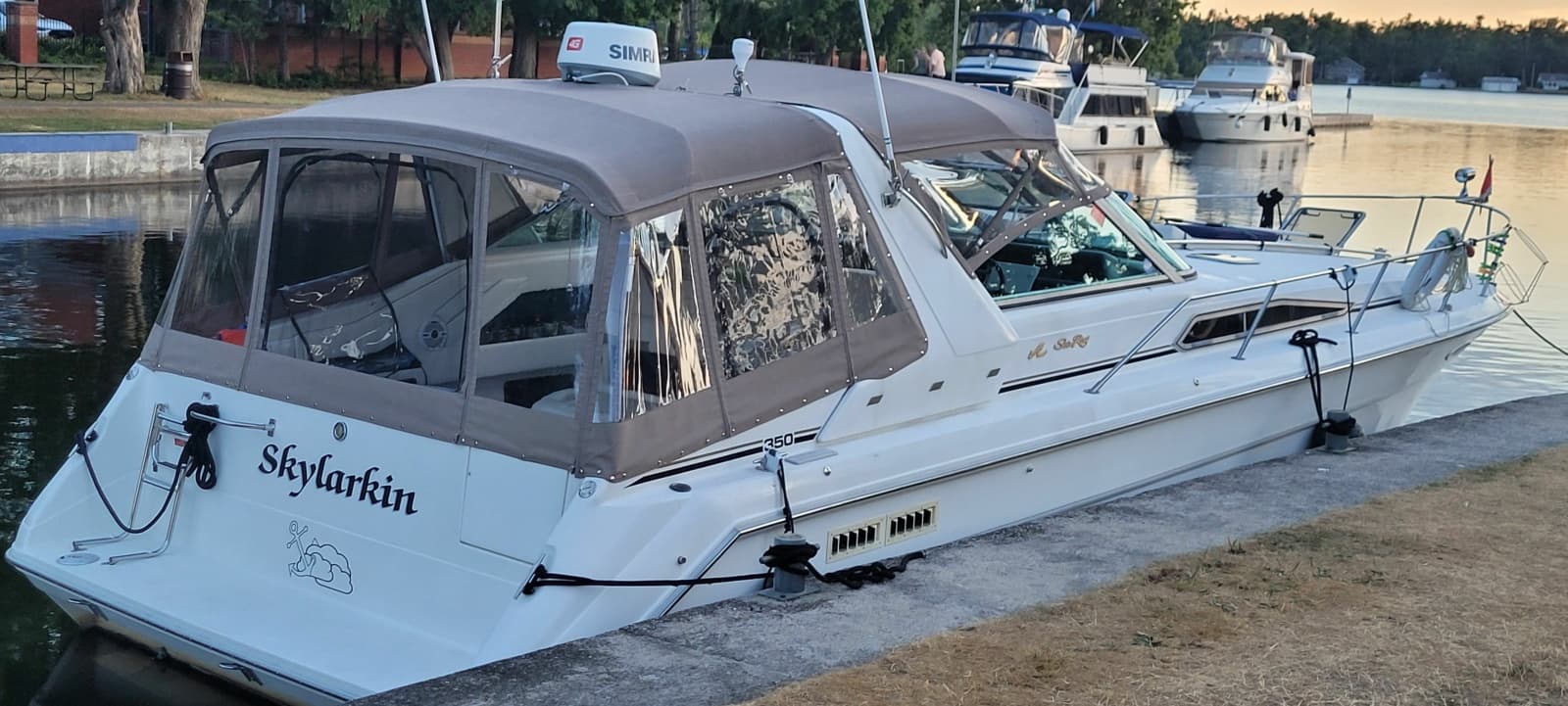 1991 Sea Ray 350 Sundancer - Photo 3