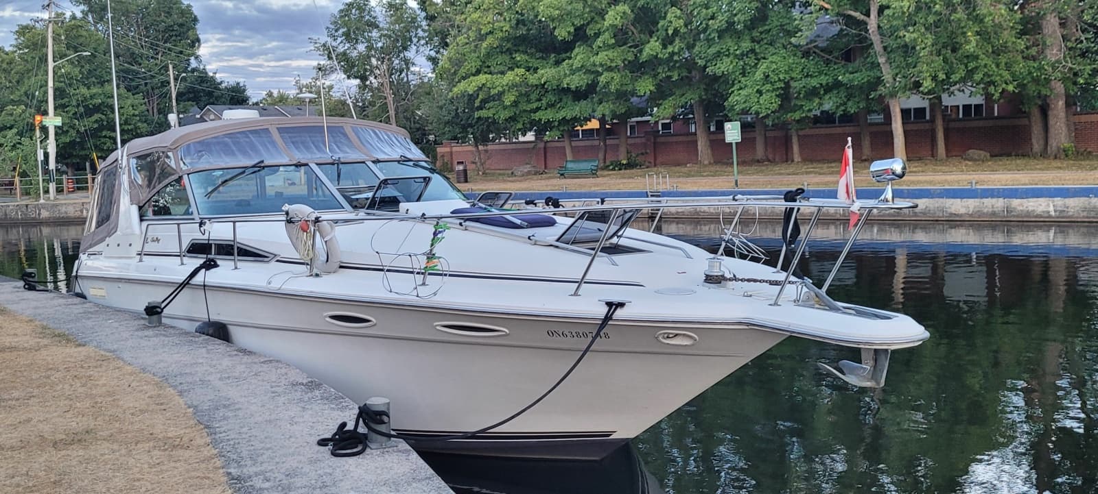 1991 Sea Ray 350 Sundancer - Photo 1