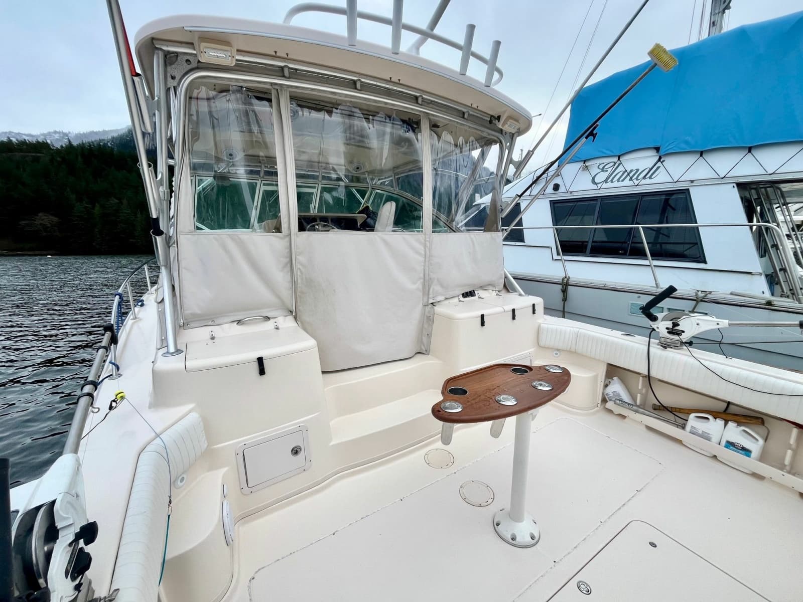 2005 Grady-White 360 Express - Photo 17