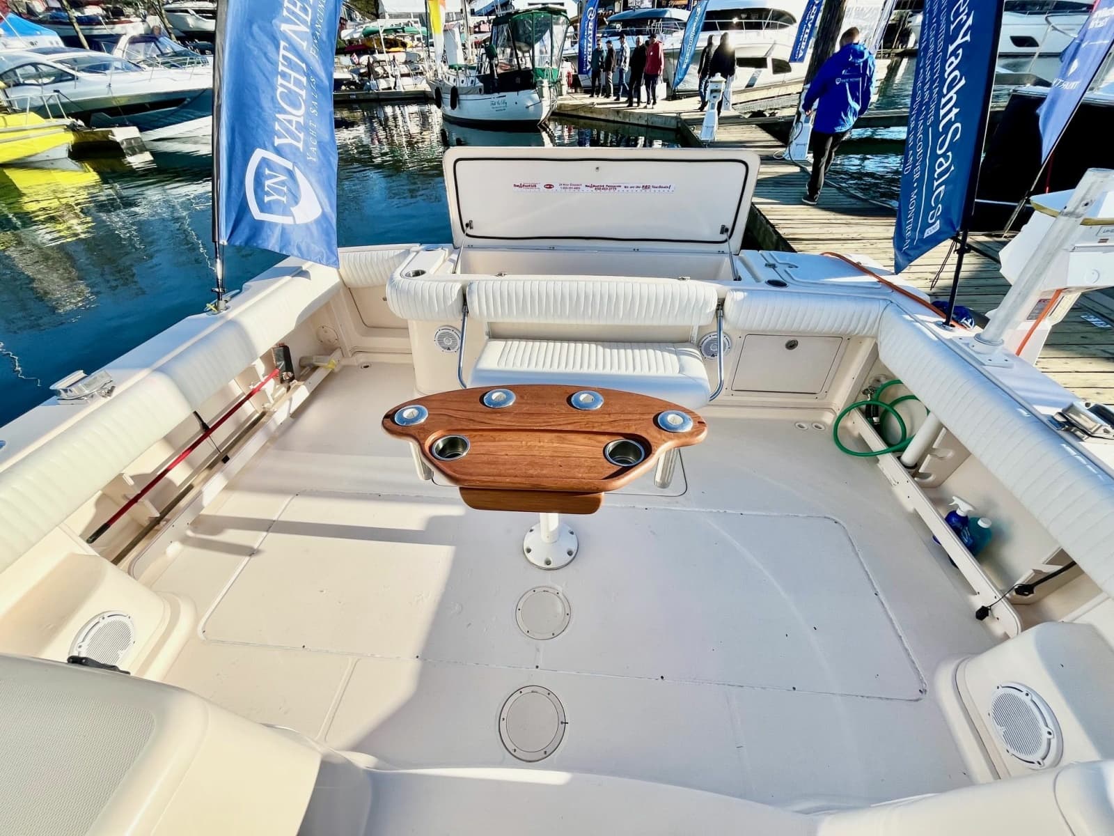 2005 Grady-White 360 Express - Photo 6