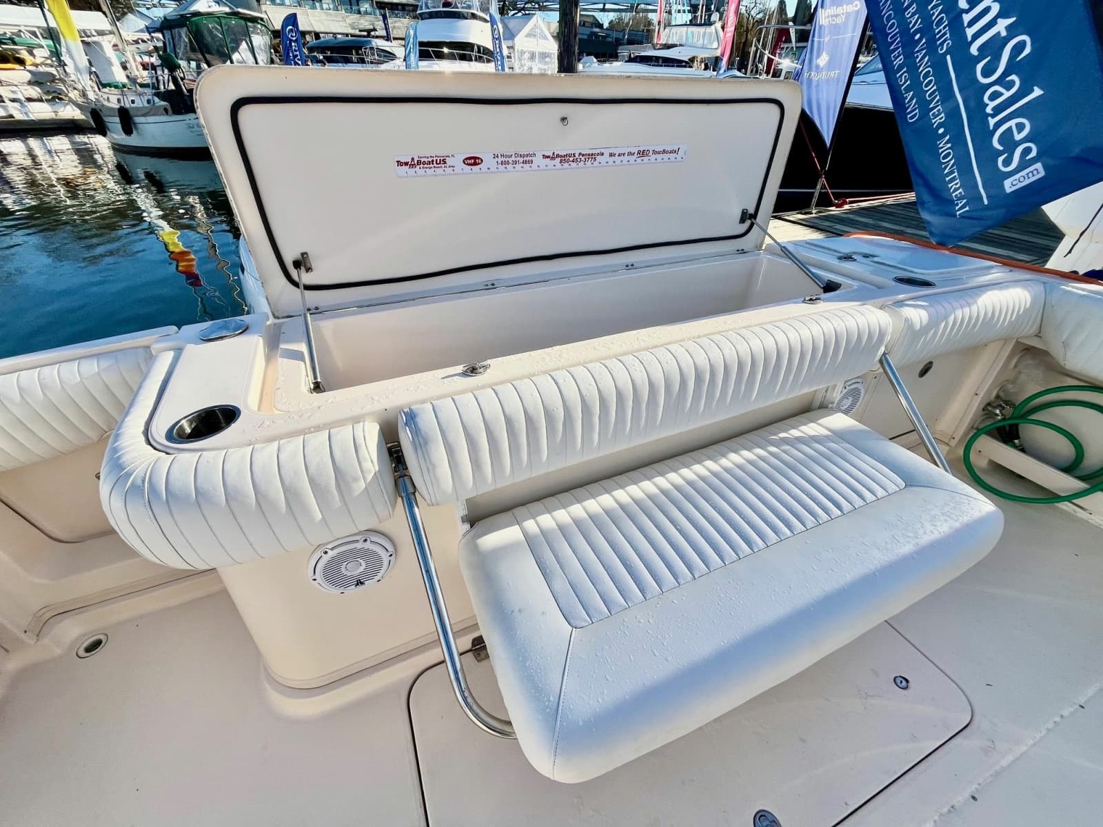 2005 Grady-White 360 Express - Photo 9