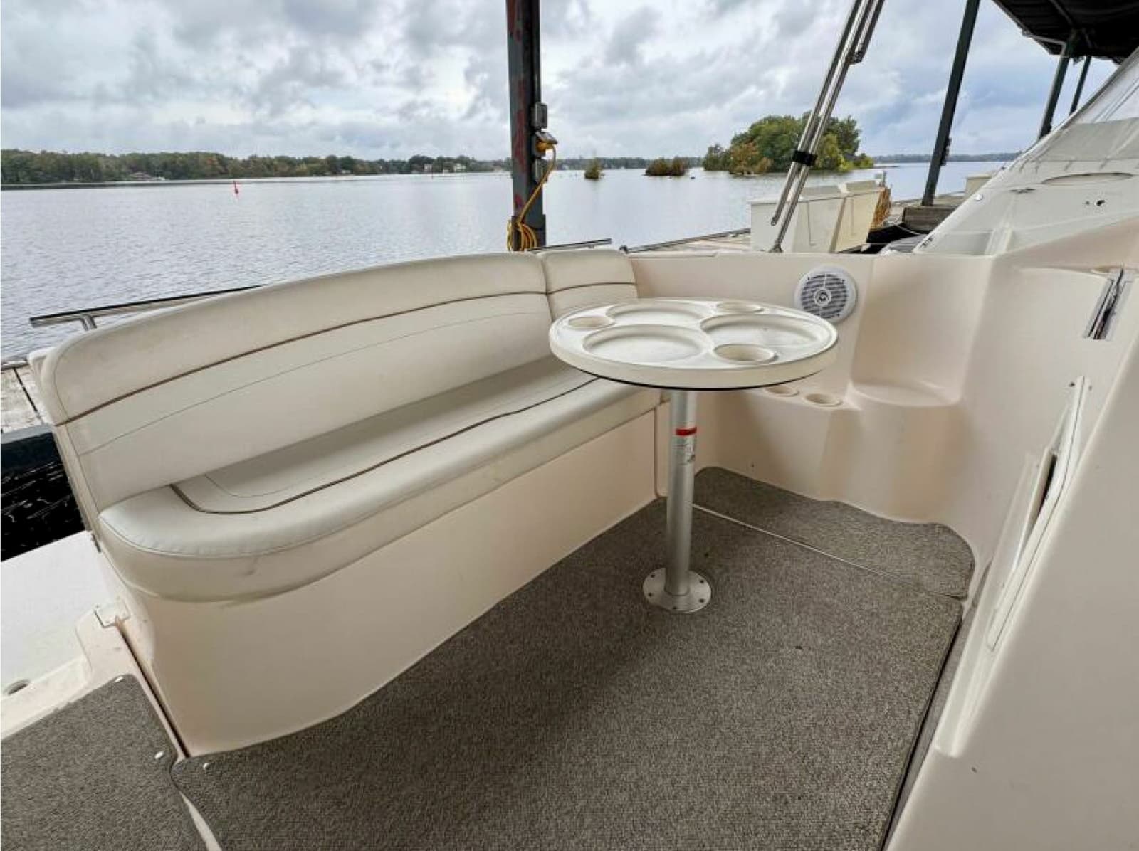 2003 Rinker Fiesta Vee 270 - Photo 11