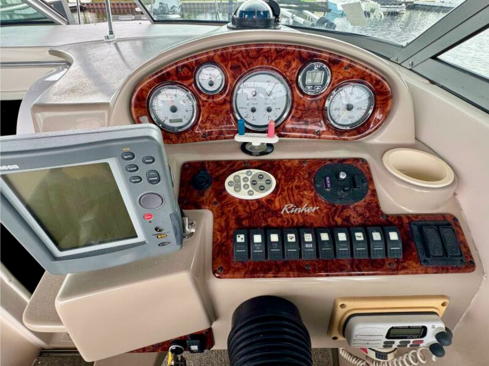 2003 Rinker Fiesta Vee 270 - Photo 17