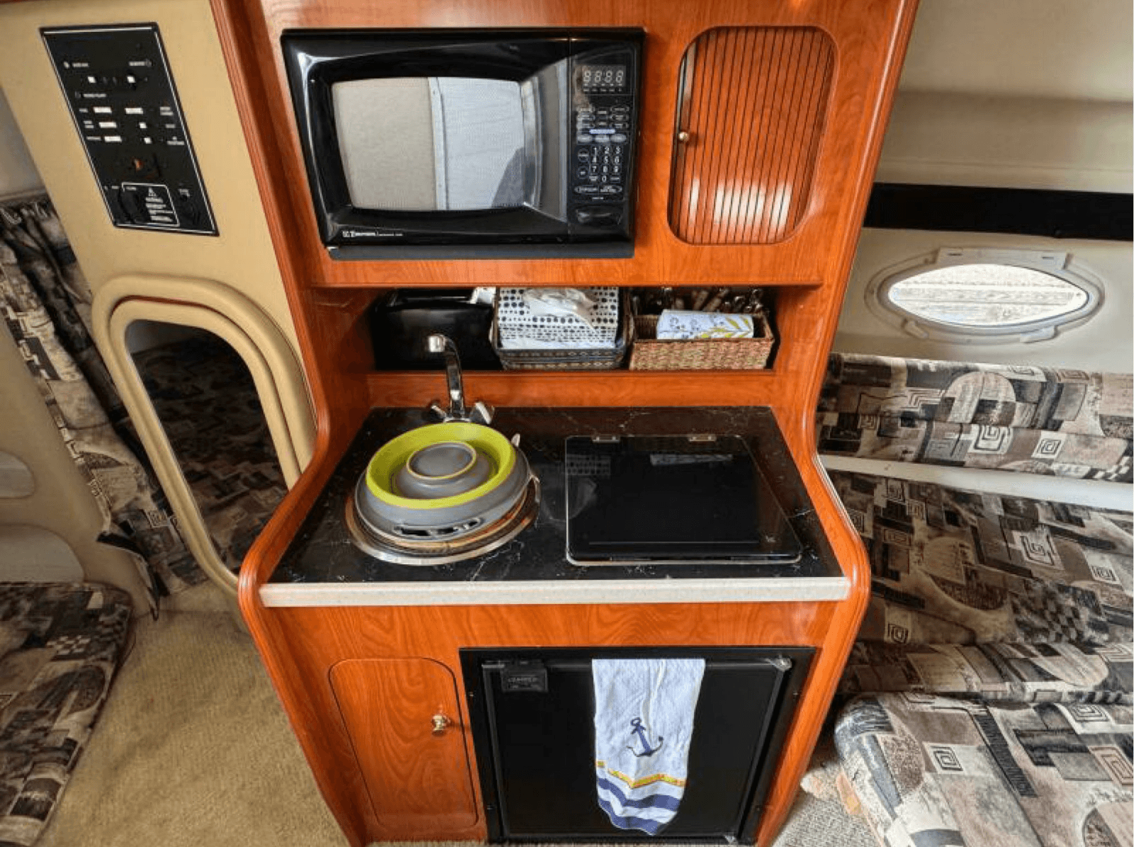 2003 Rinker Fiesta Vee 270 - Photo 21