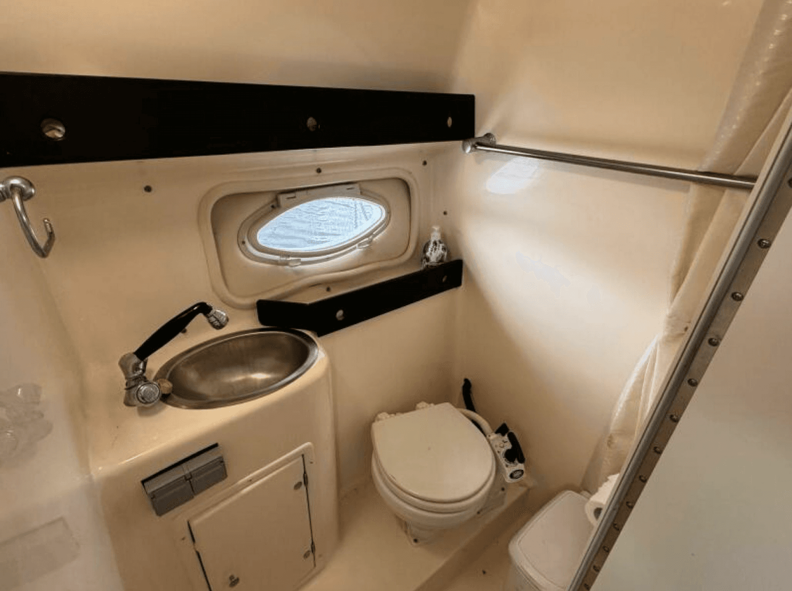 2003 Rinker Fiesta Vee 270 - Photo 28