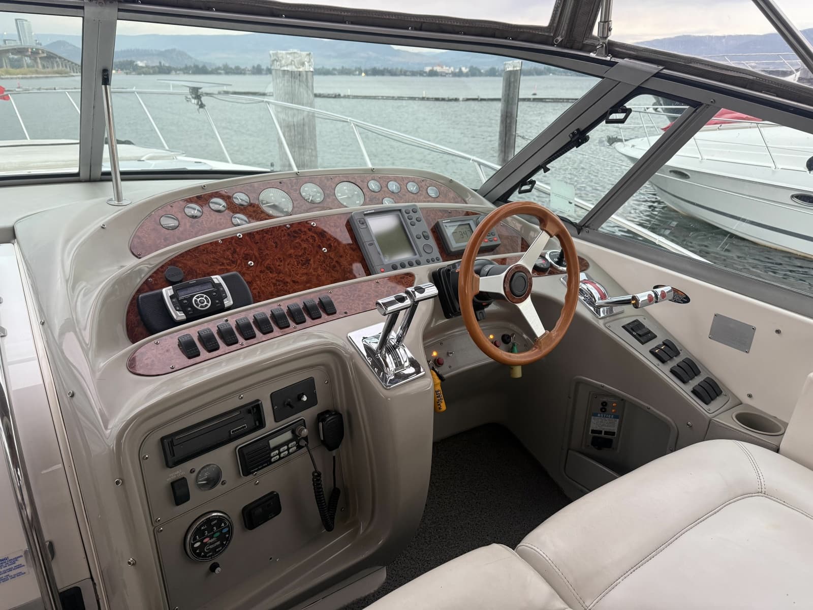 1998 Maxum 4100 SCR - Photo 22