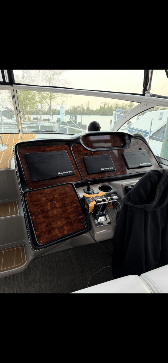2004 Cruisers Yachts 40 Express - Photo 20