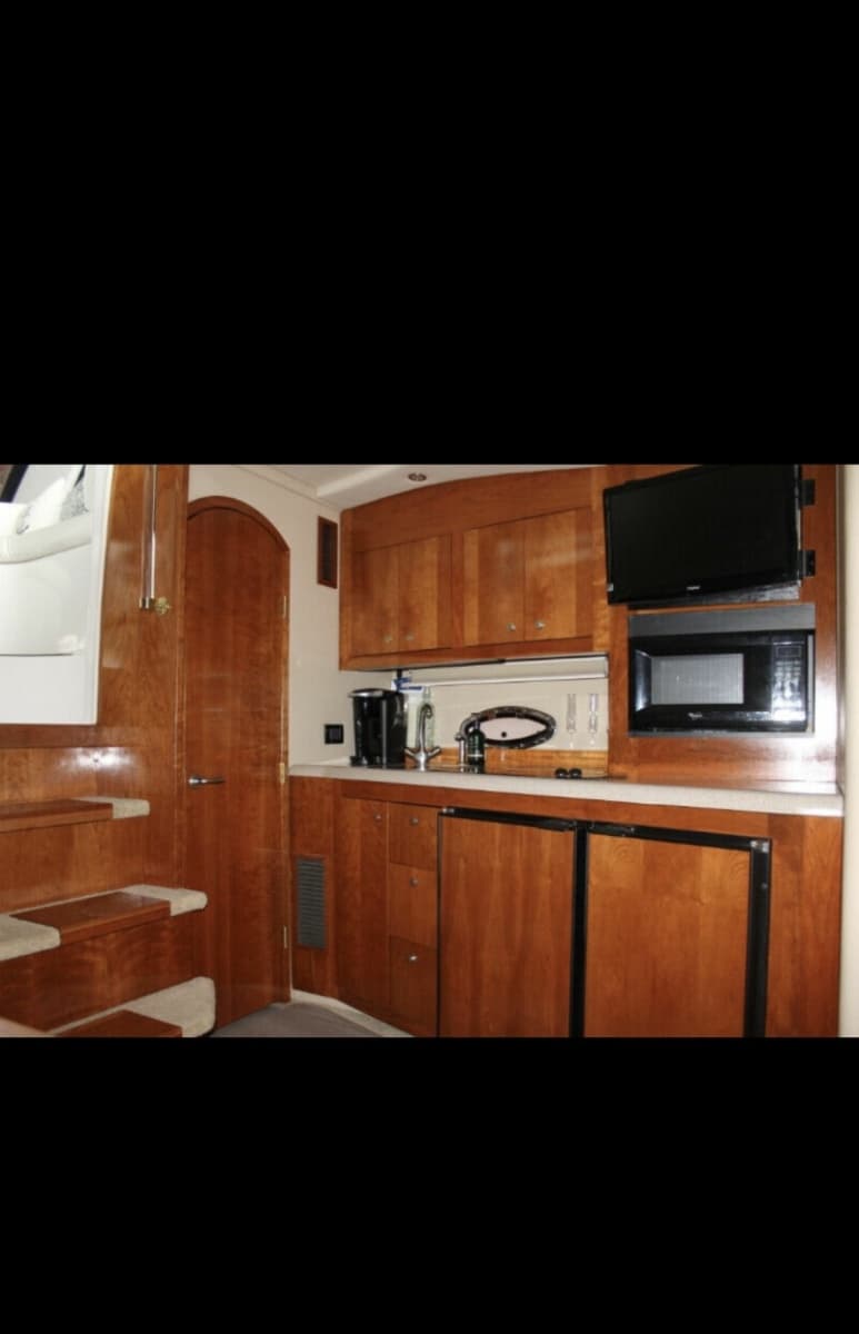 2004 Cruisers Yachts 40 Express - Photo 33