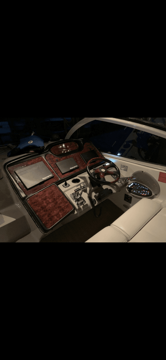 2004 Cruisers Yachts 40 Express - Photo 21