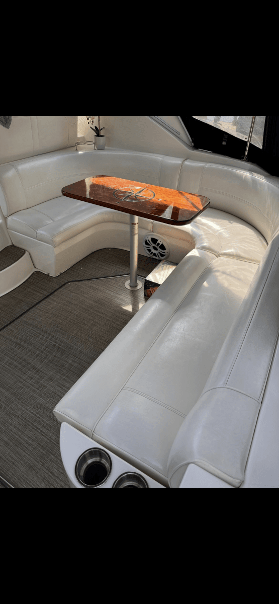 2004 Cruisers Yachts 40 Express - Photo 19