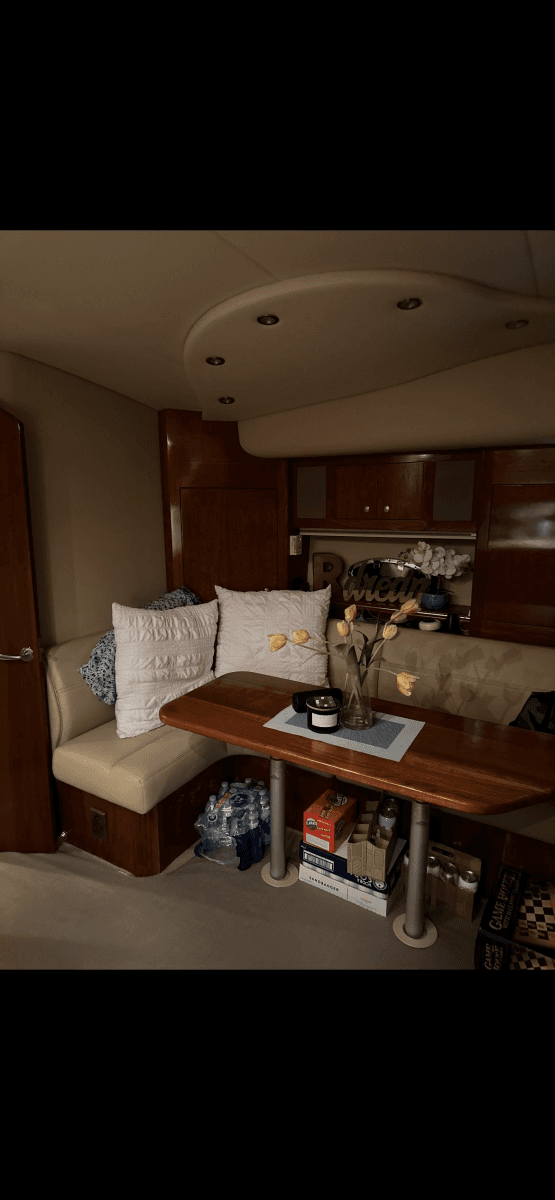 2004 Cruisers Yachts 40 Express - Photo 27